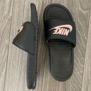 Size 7 but fits small